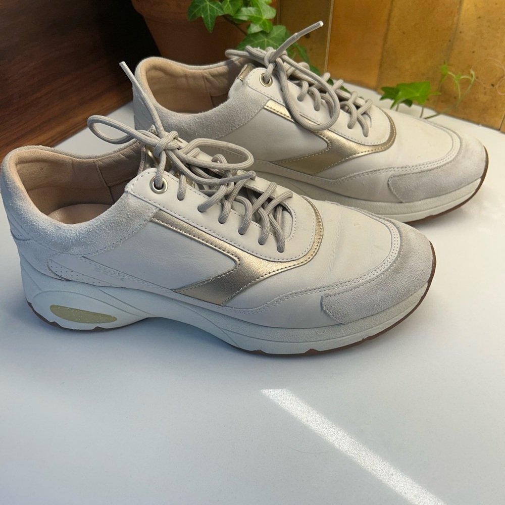 GEOX Women’s Running Shoes Size 10